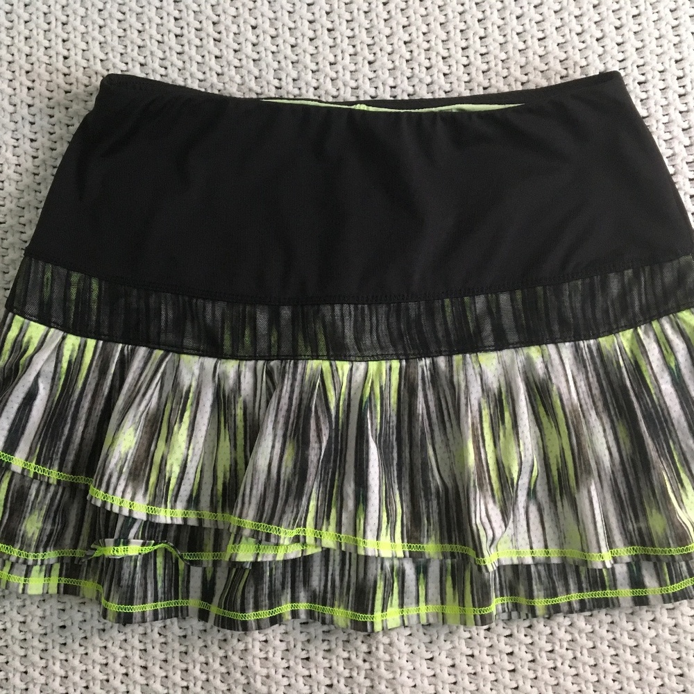 Lucky In Love layered pickleball/tennis skort size small 4-6 woman's.